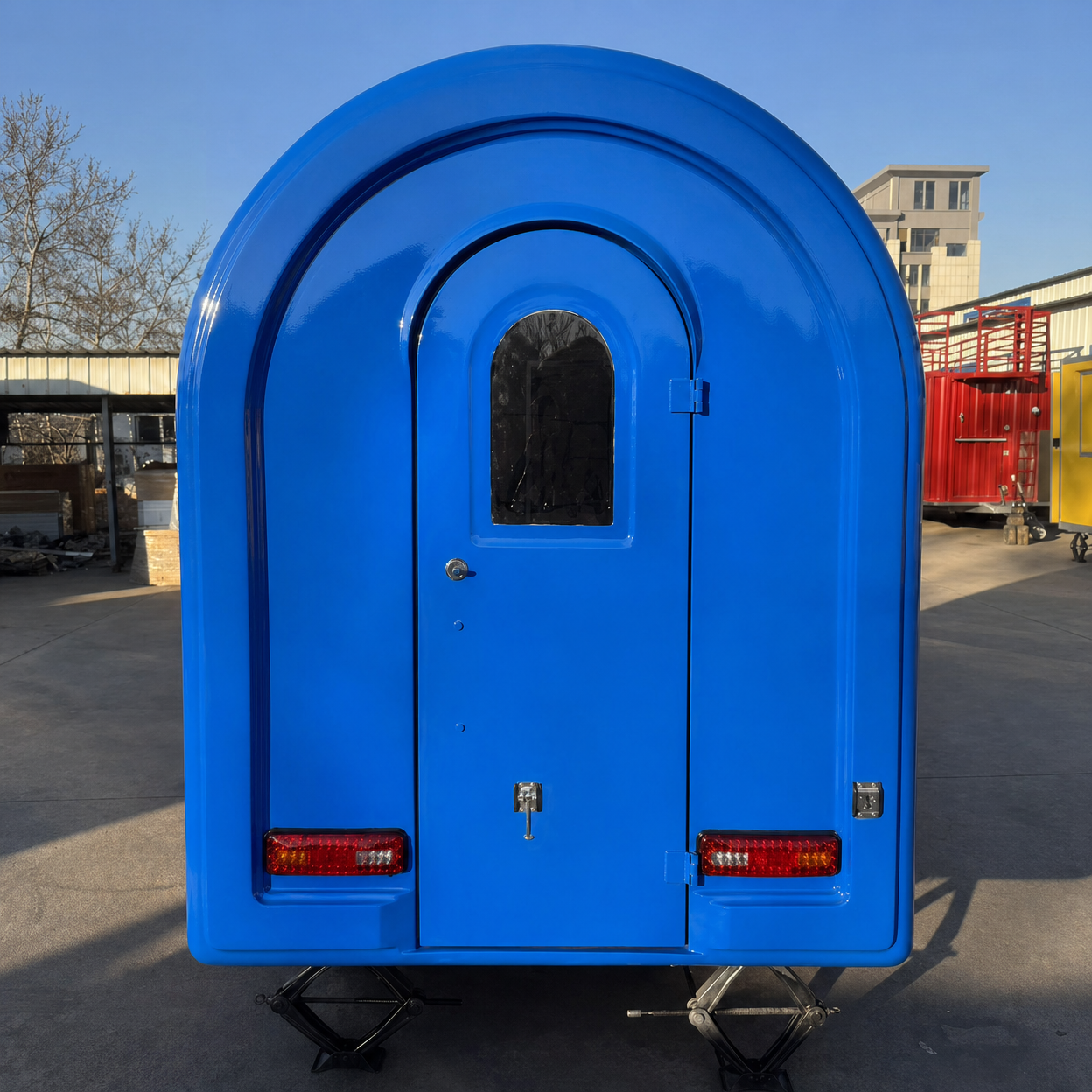 Vintage Coffee Equipment - Outdoor Round Shape Mobile Coffee Trailer
